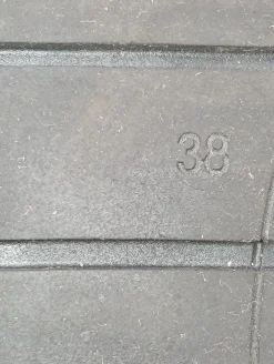 Stiefeletten><noscript><img width=